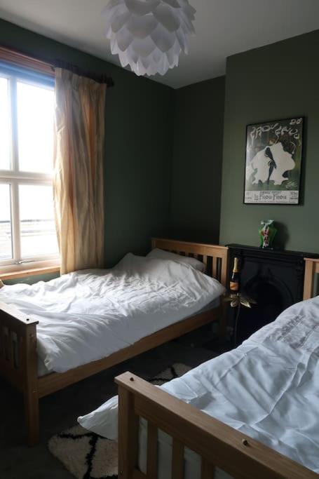 Victorian Farrar Cottage York Extérieur photo