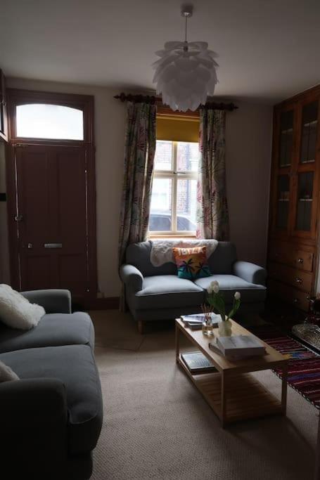 Victorian Farrar Cottage York Extérieur photo